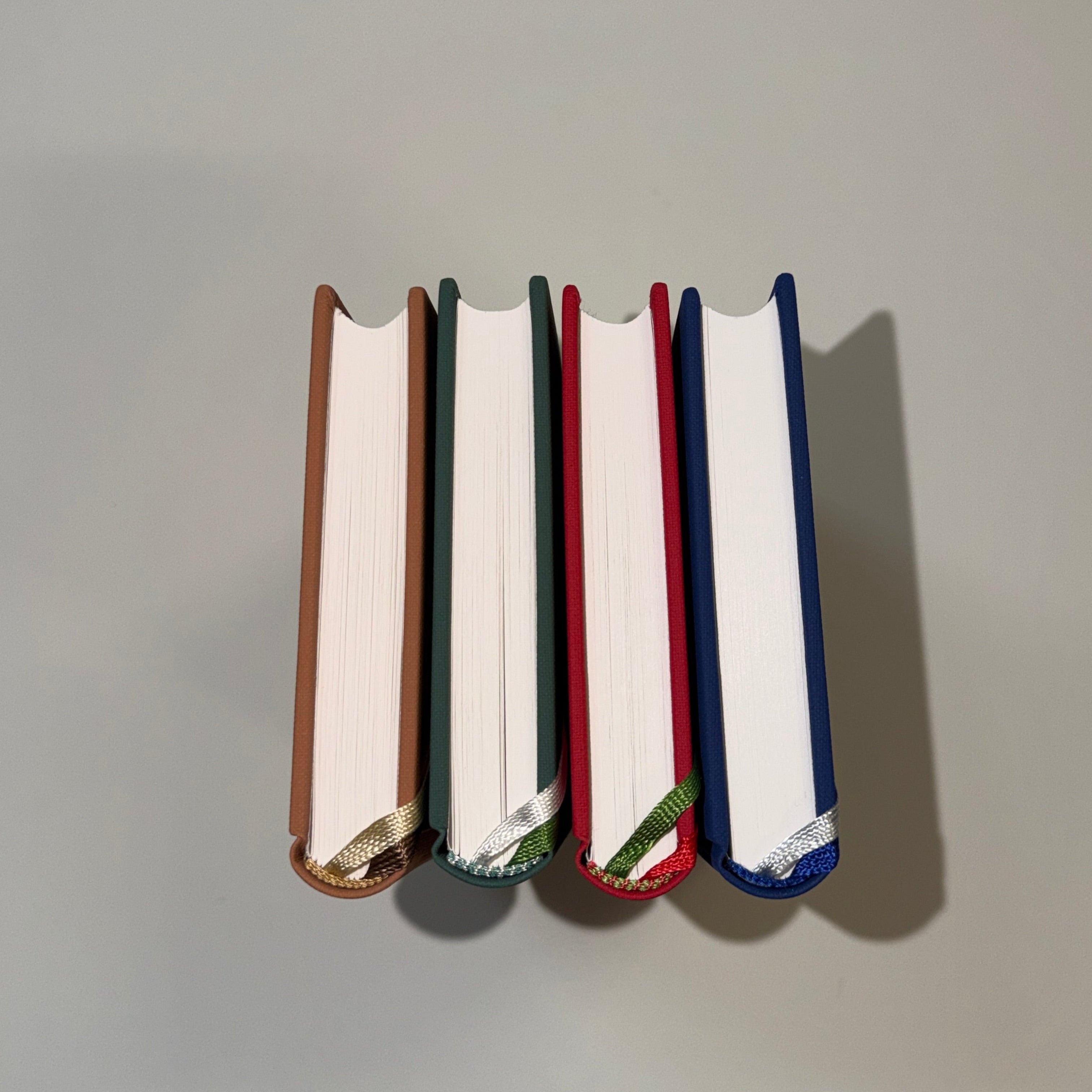 Le Pocket – Carnet A6 en Buckram Matt Bleu