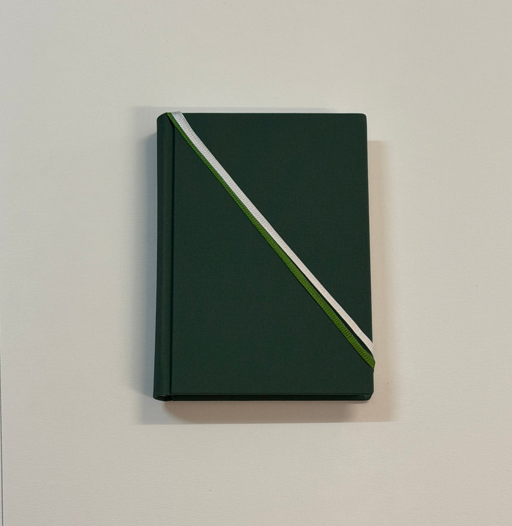 Le Pocket – Carnet A6 en Buckram Matt Vert