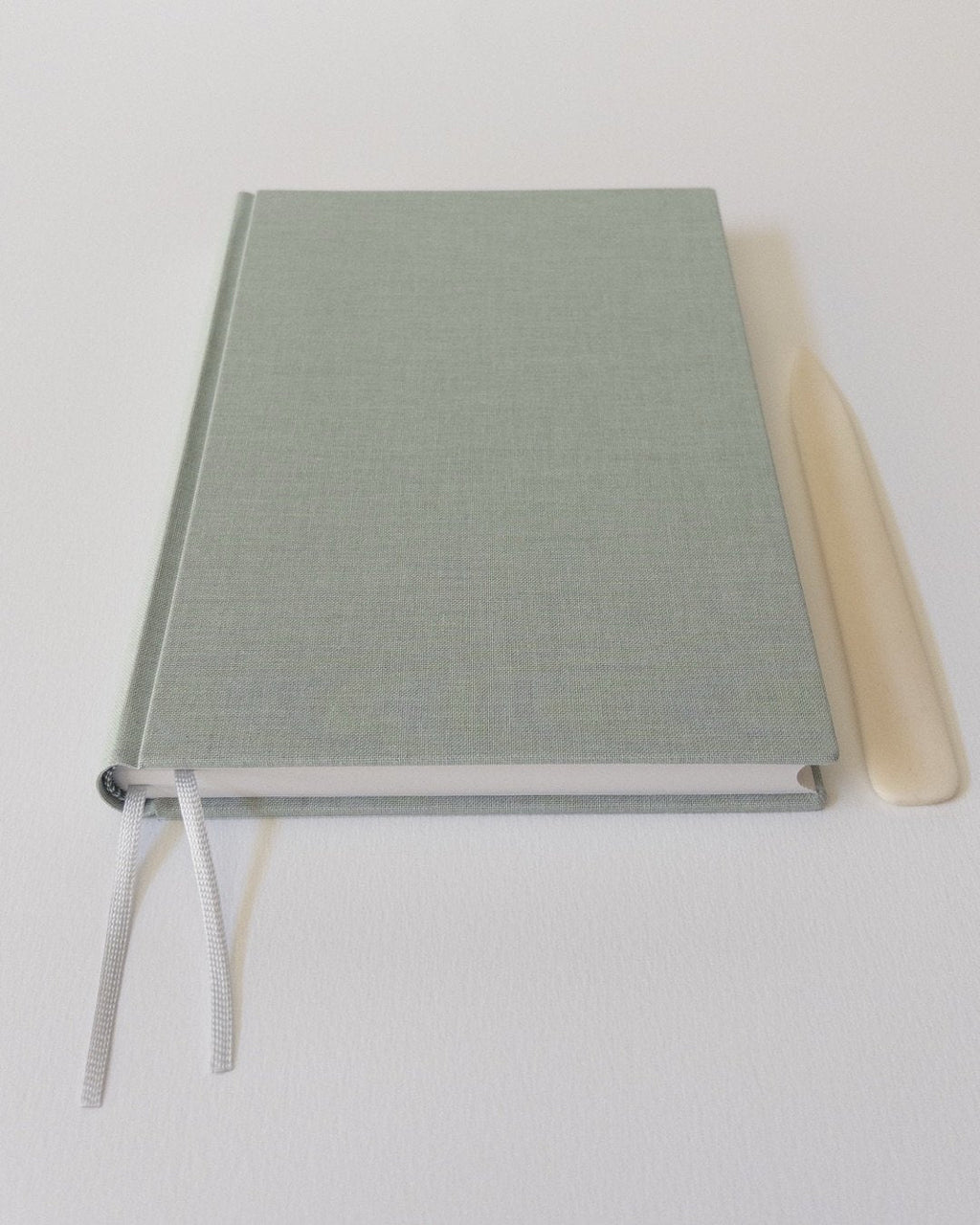 Carnet Marais A5 Céladon — vue avec plioir