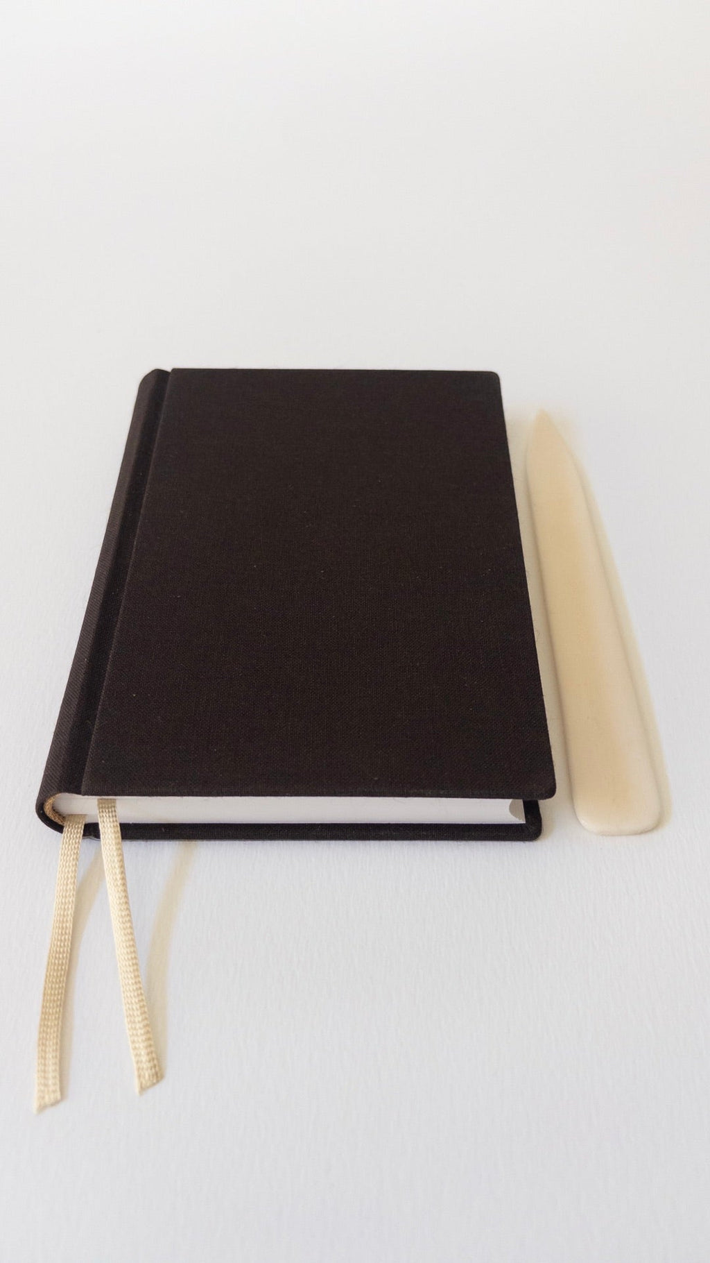 Carnet Marais A6 Mocca — vue avec plioir